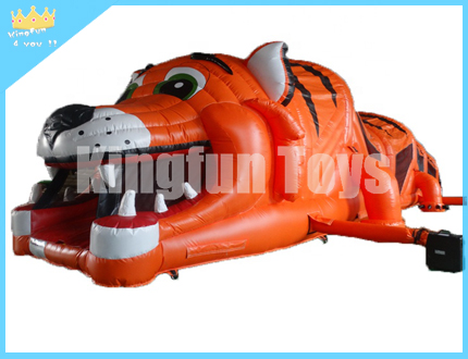 Tiger inflatable obstacle